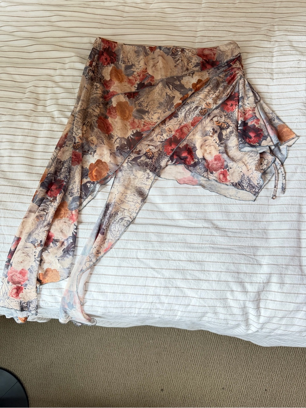 Urban Outfitters M Floral Sheer Wrap Skirt in Cream, Rose & Rust